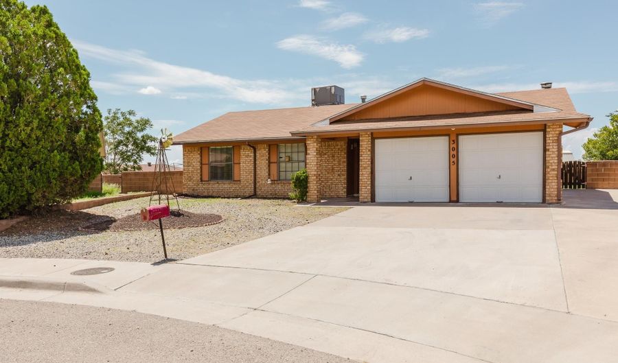 3005 Kiowa Ct, Alamogordo, NM 88310 - 3 Beds, 2 Bath