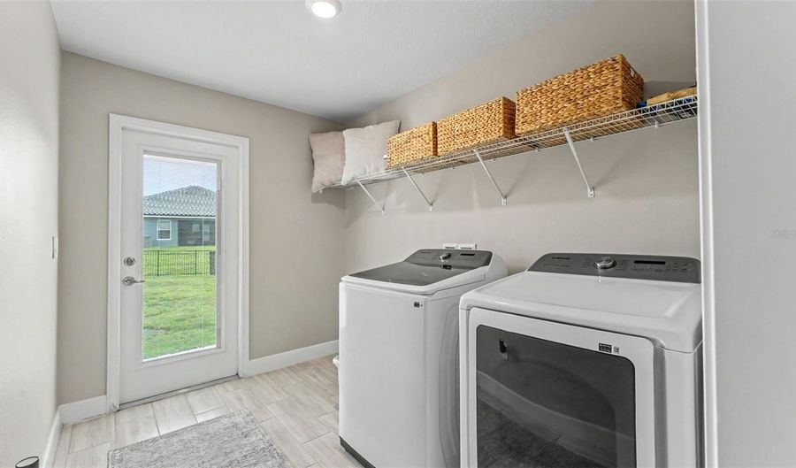 5280 TENNESSEE RIDGE Ct, Auburndale, FL 33823 - 4 Beds, 3 Bath
