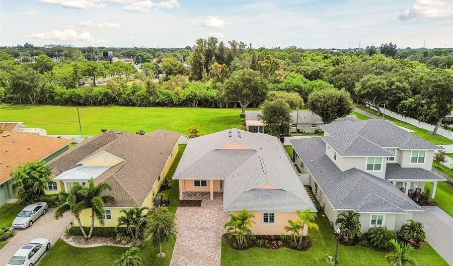 2973 BREEZY Mdws, Clearwater, FL 33760 - 4 Beds, 3 Bath