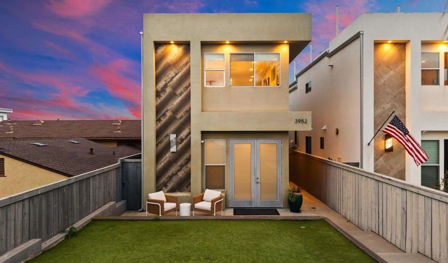 3952 Haines St, San Diego, CA 92109 - 3 Beds, 4 Bath