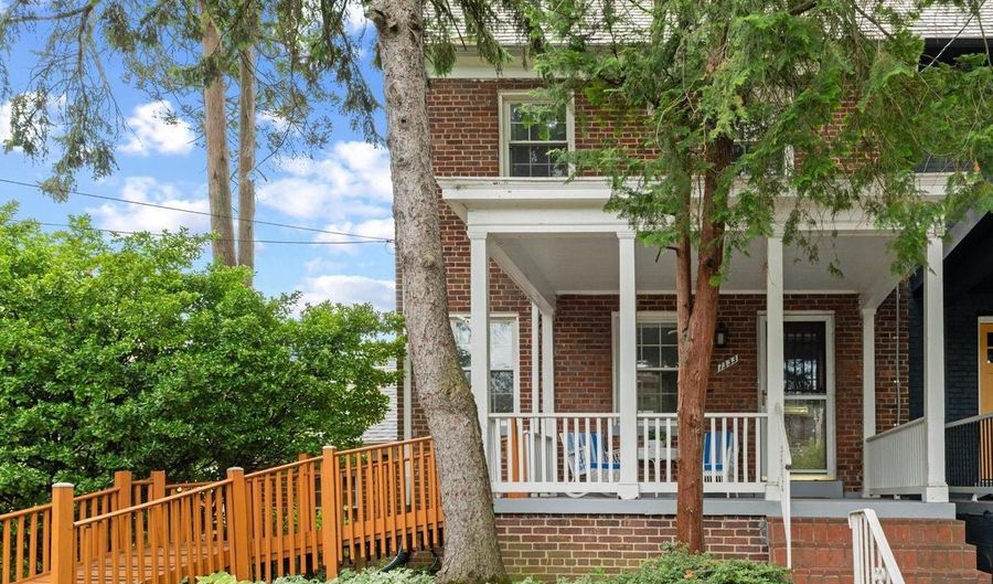 1333 VARNUM St NE, Washington, DC 20017 - 3 Beds, 3 Bath