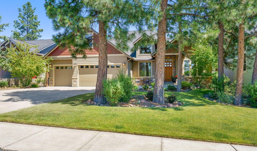 2486 NW Marken St, Bend, OR 97703 - 4 Beds, 3 Bath