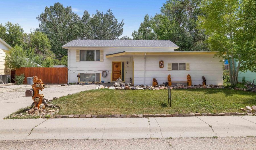 1831 Glendale Ave, Casper, WY 82601 - 4 Beds, 2 Bath