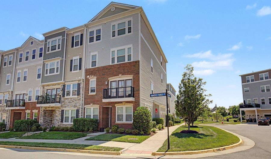 24498 AMHERST FOREST Ter, Aldie, VA 20105 - 3 Beds, 3 Bath