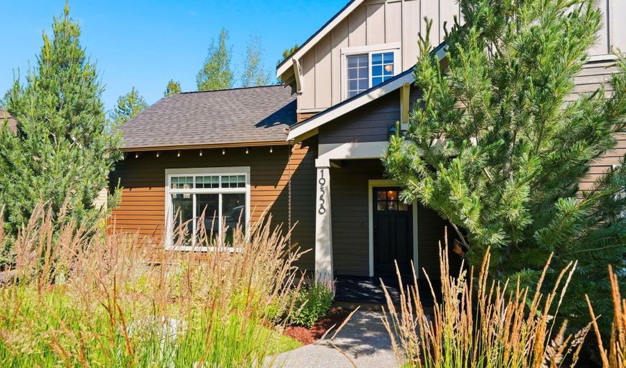 19358 SW Laurelhurst Way, Bend, OR 97702 - 3 Beds, 3 Bath