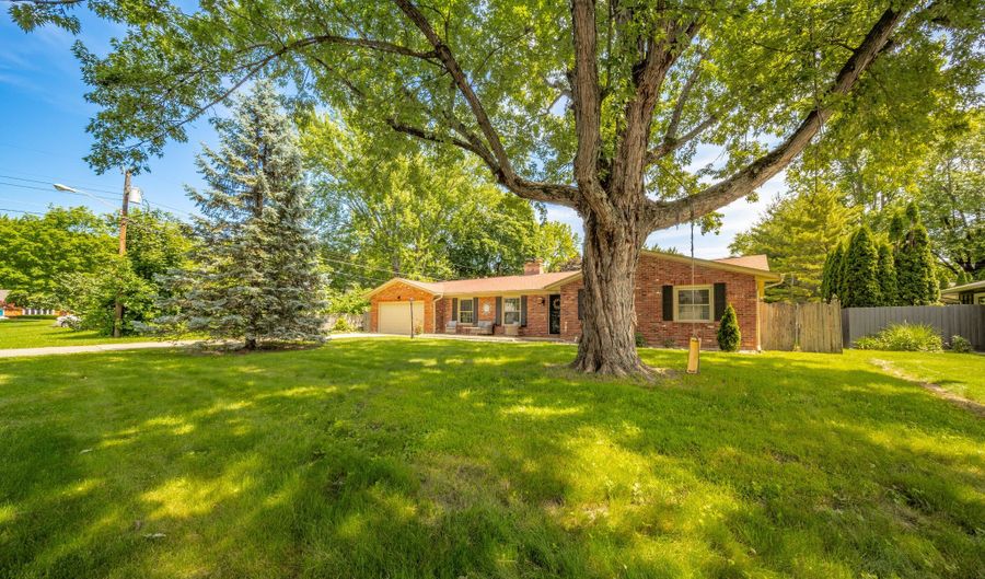 1641 Hillcrest Ave, Anderson, IN 46011 - 3 Beds, 2 Bath