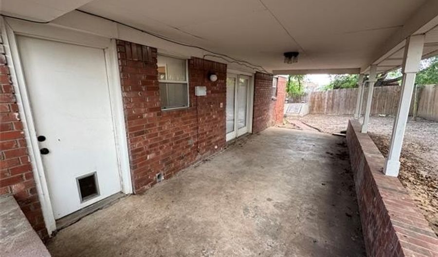 2504 Tanglewood Ct, Ardmore, OK 73401 - 4 Beds, 3 Bath