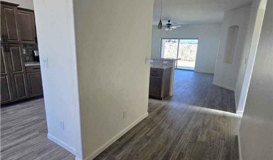 2561 N Ridge Ave, Bullhead City, AZ 86429 - 3 Beds, 2 Bath