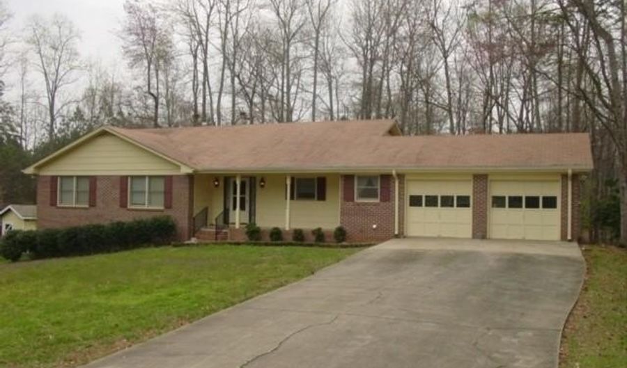 220 Lantern Ridge Ct, Alpharetta, GA 30009 - 4 Beds, 3 Bath