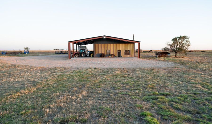 0 Co Rd 332, Anton, TX 79313 - 1 Beds, 2 Bath