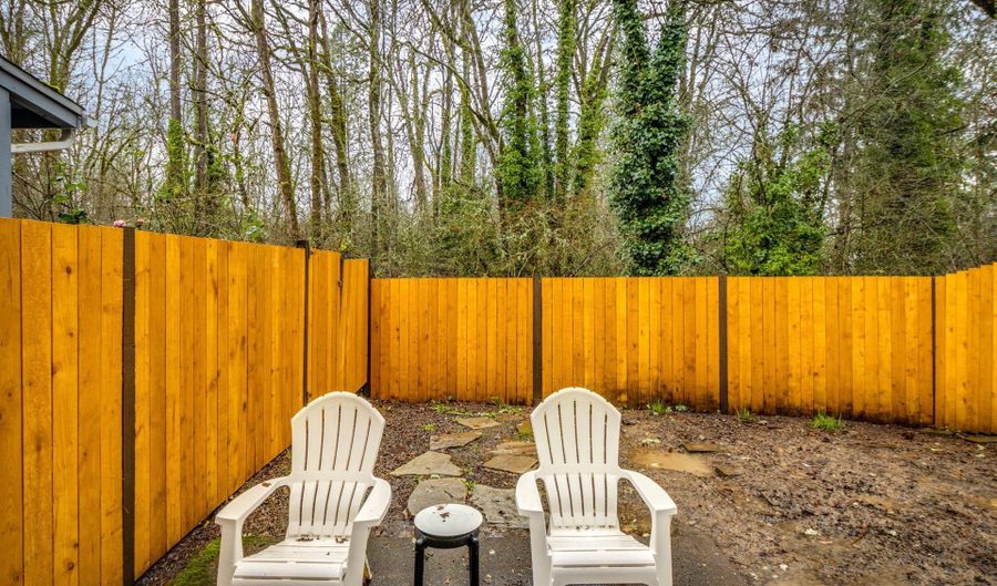 18067 SW NIKS Dr, Beaverton, OR 97003 - 3 Beds, 2 Bath