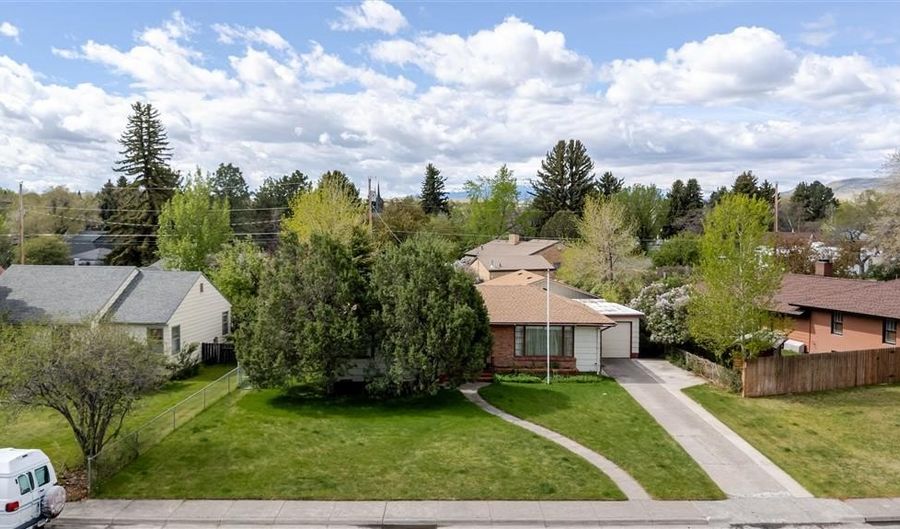 508 Circle Dr E, Cody, WY 82414 - 3 Beds, 1 Bath
