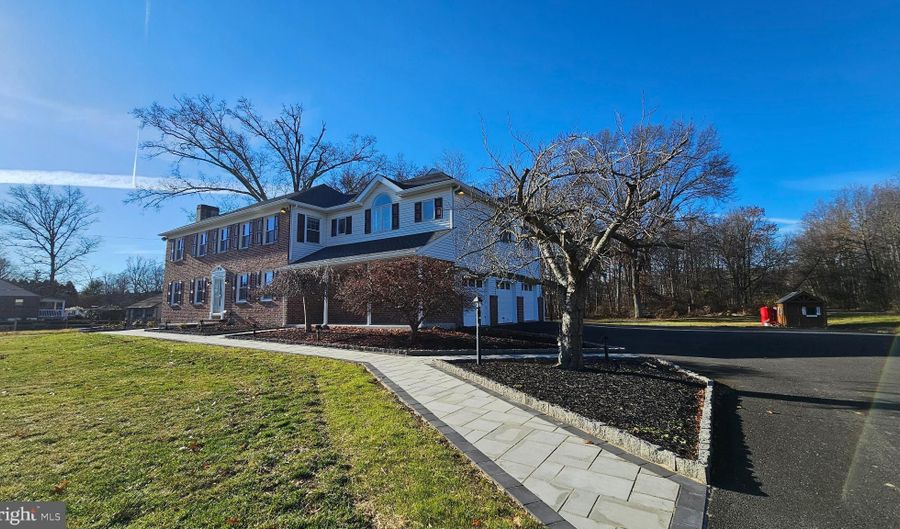 1217 MCKEAN Rd, Ambler, PA 19002 - 5 Beds, 4 Bath