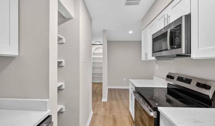 9 SILVERWOOD Cir 3, Annapolis, MD 21403 - 2 Beds, 2 Bath