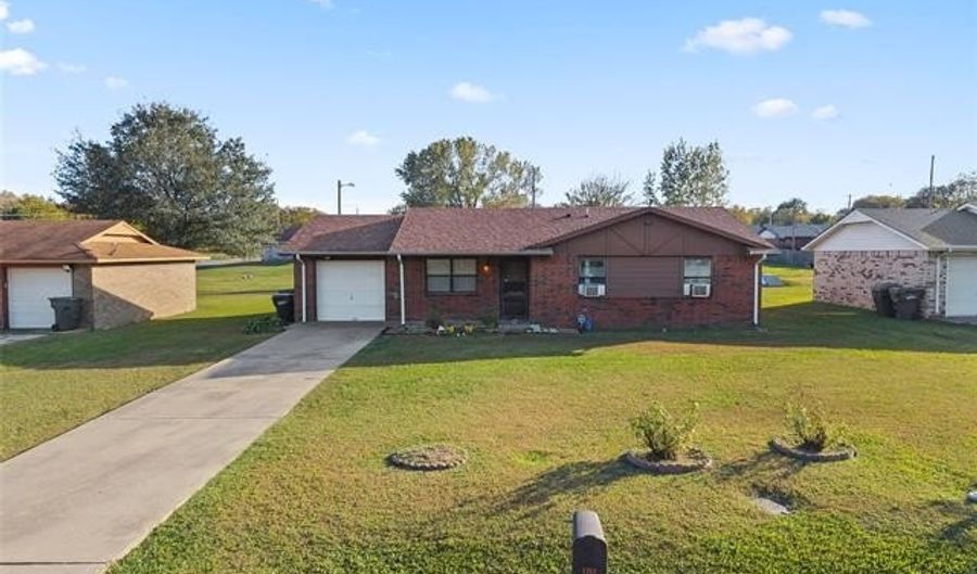 1312 12th NE, Ardmore, OK 73401 - 3 Beds, 1 Bath