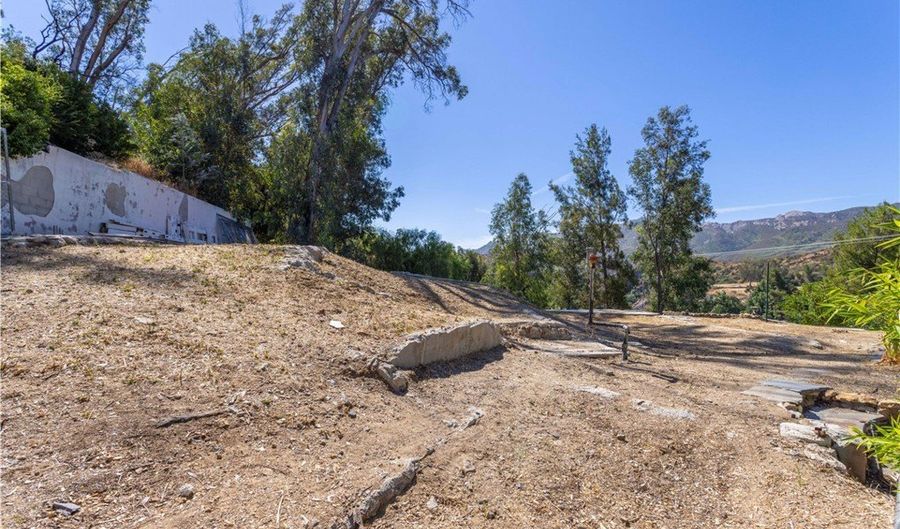 2229 Pinecrest Rd, Agoura Hills, CA 91301 - 0 Beds, 0 Bath