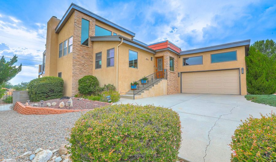 3809 CALLE CASTANO NE, Albuquerque, NM 87111 - 3 Beds, 3 Bath