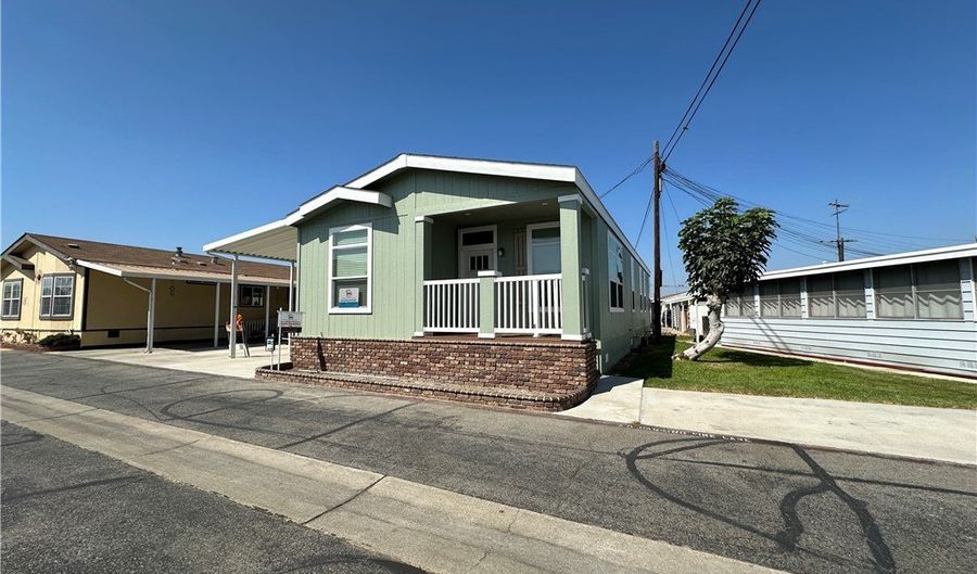 501 E Orangethorpe Ave 31, Anaheim, CA 92801 - 3 Beds, 2 Bath