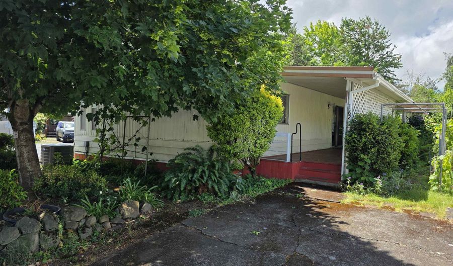 1905 Waverly Dr SE 62, Albany, OR 97322 - 2 Beds, 2 Bath