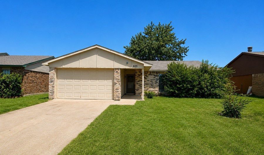 805 Circle Cove Dr, Allen, TX 75002 - 3 Beds, 2 Bath