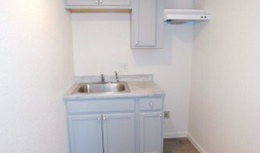 1567 SIERRA Vis, Bullhead City, AZ 86442 - 1 Beds, 1 Bath