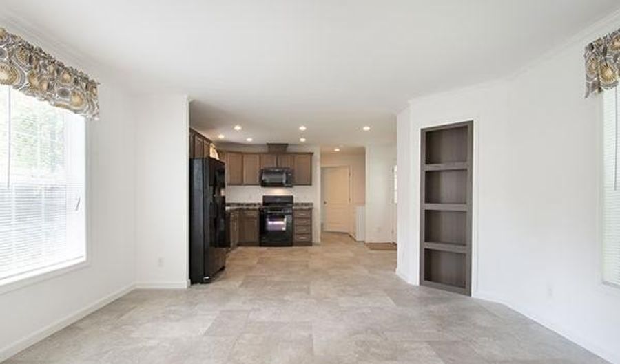 16 CLAYTON Dr, Clayton, DE 19938 - 2 Beds, 2 Bath