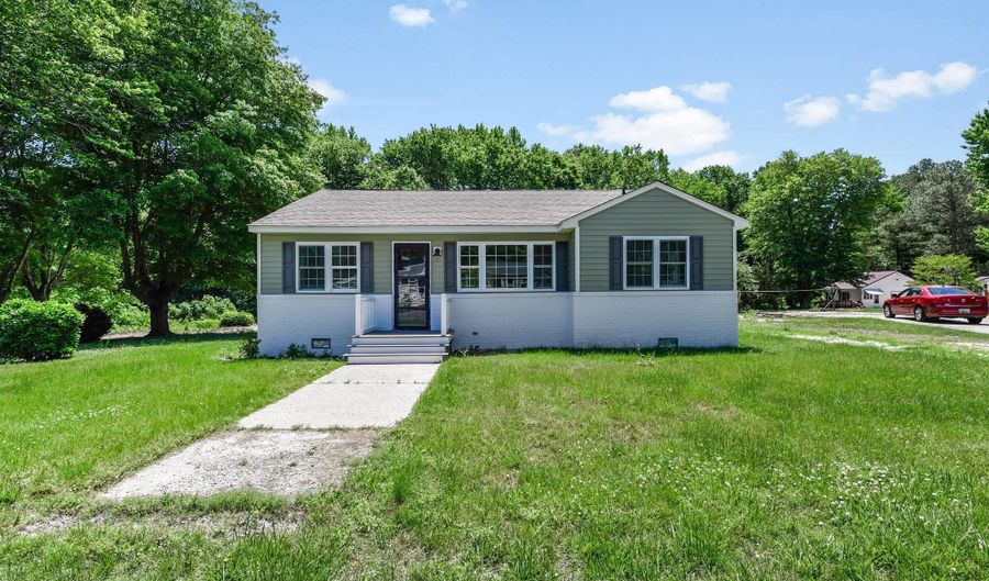 10540 FLOWER St, Berlin, MD 21811 - 3 Beds, 2 Bath
