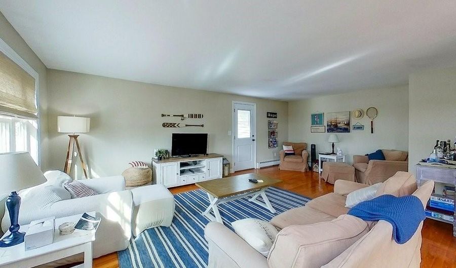 46 Allston Ave, Middletown, RI 02842 - 3 Beds, 2 Bath