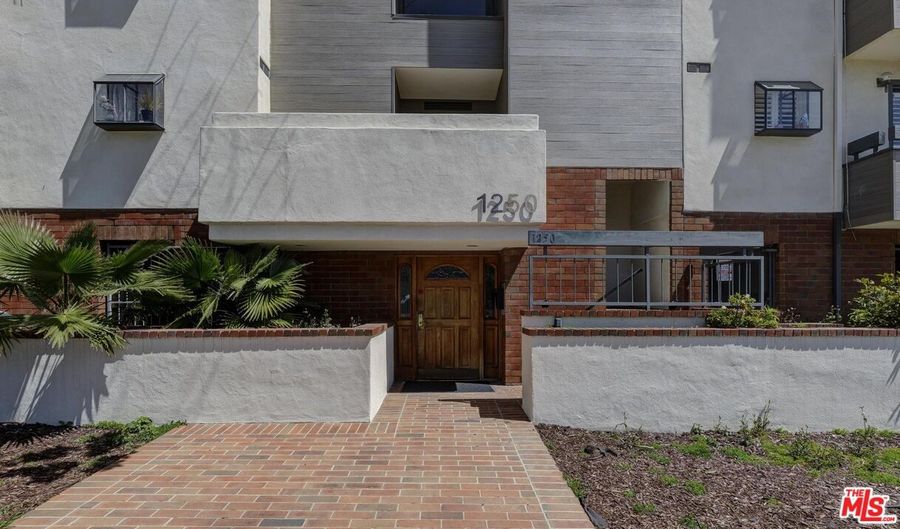 1250 Amherst Ave 106, Los Angeles, CA 90025 - 2 Beds, 2 Bath