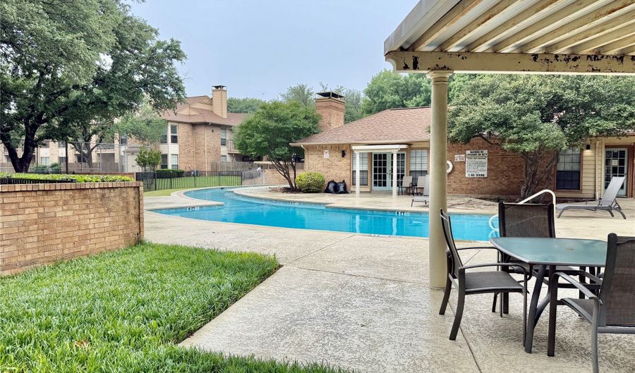 16301 Ledgemont Ln 181, Addison, TX 75001 - 2 Beds, 2 Bath