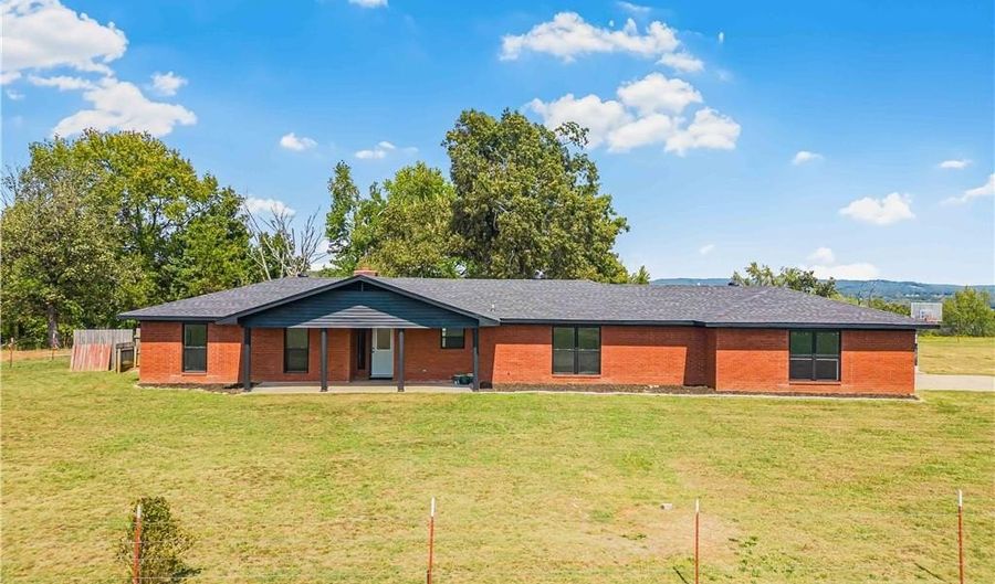 3022 Dow Jones Rd, Alma, AR 72921 - 3 Beds, 3 Bath