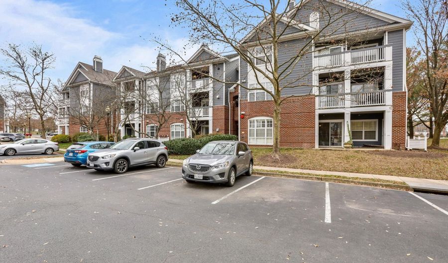 20311 BEECHWOOD Ter 302, Ashburn, VA 20147 - 1 Beds, 1 Bath