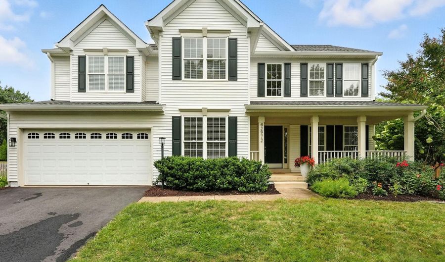 42972 DEER CHASE Pl, Ashburn, VA 20147 - 4 Beds, 4 Bath