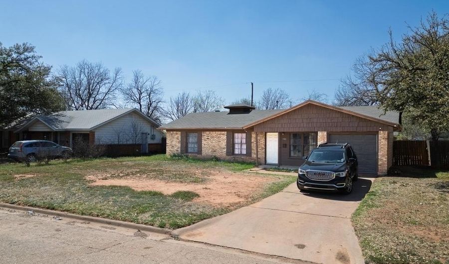 1902 Westview Dr, Abilene, TX 79603 - 3 Beds, 1 Bath