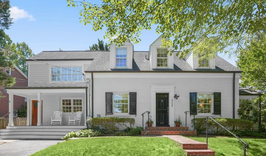 4009 64TH St, Bethesda, MD 20816 - 4 Beds, 5 Bath