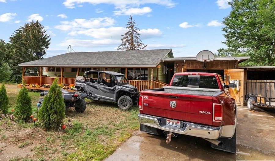349 N Rena St, Arco, ID 83213 - 5 Beds, 2 Bath
