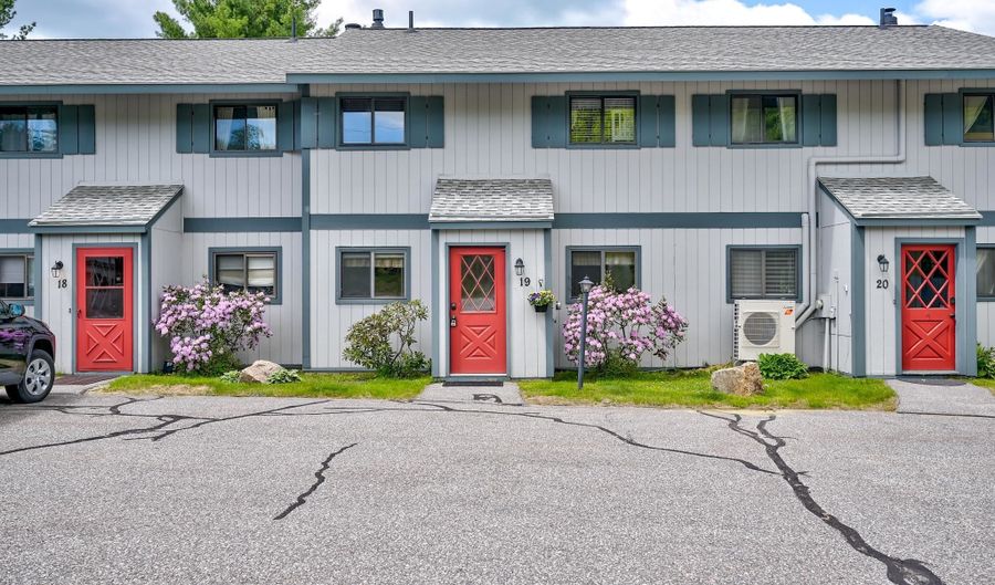 19 Hill & Vale Ln 19, Bartlett, NH 03812 - 3 Beds, 2 Bath