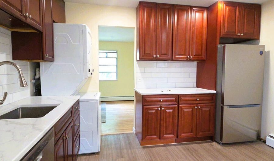 43 Fairview Dr 2, Danbury, CT 06810 - 1 Beds, 1 Bath