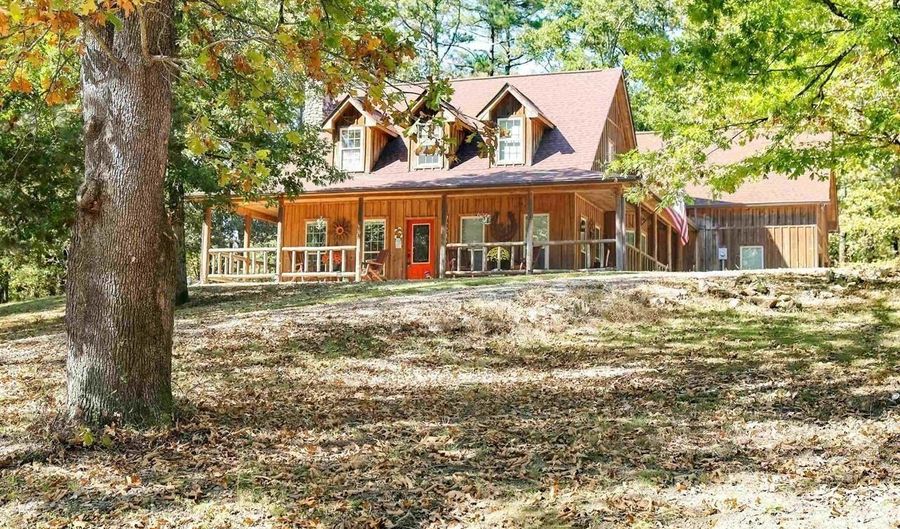 646 School St, Amity, AR 71923 - 3 Beds, 3 Bath