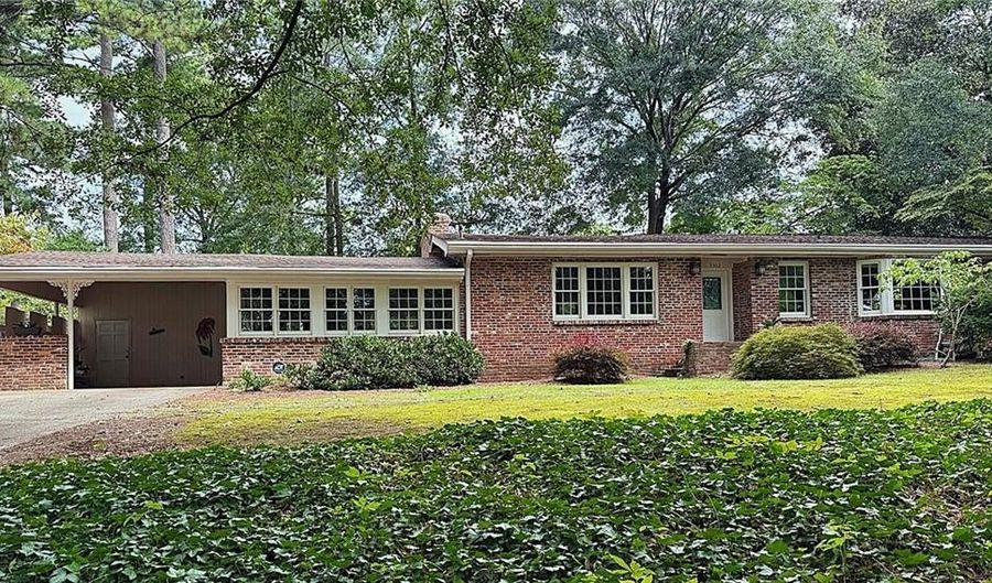 3302 Wynn Dr, Avondale Estates, GA 30002 - 3 Beds, 2 Bath