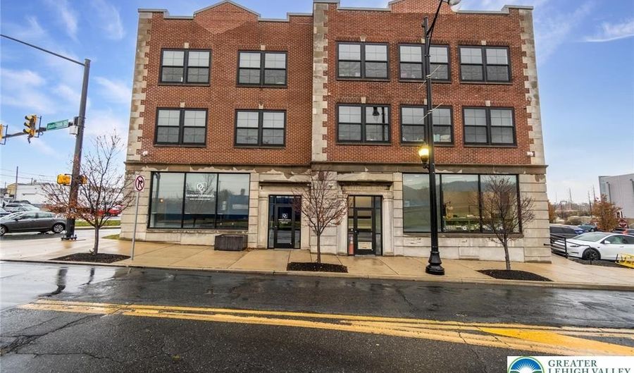 107 Hamilton Street Unit Residence 2 Residence 2, Allentown, PA 18101 - 2 Beds, 2 Bath