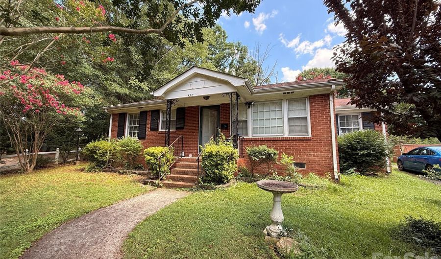 4310 Gillespie Ct, Charlotte, NC 28205 - 3 Beds, 1 Bath