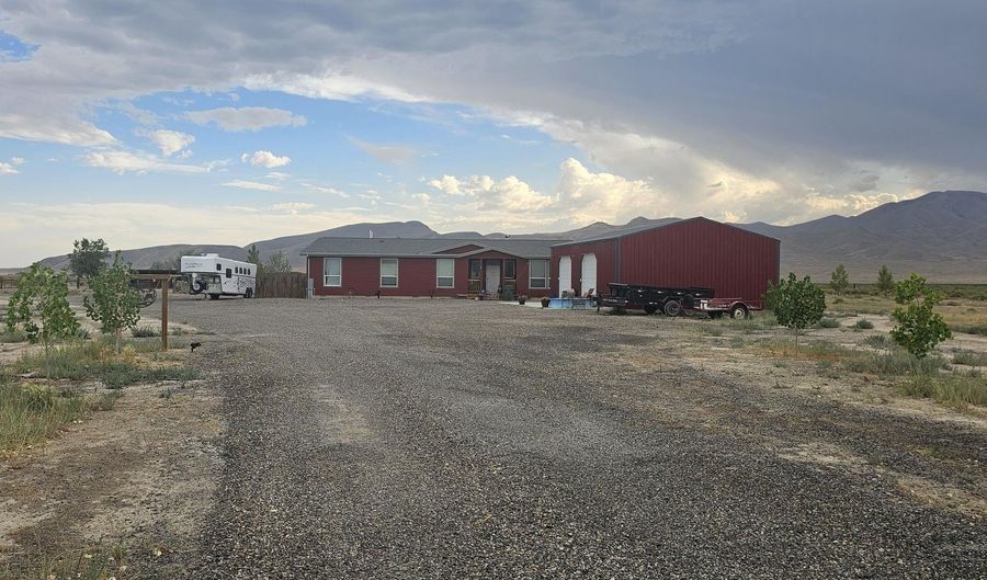 560 Allen Rd, Battle Mountain, NV 89820 - 4 Beds, 3 Bath