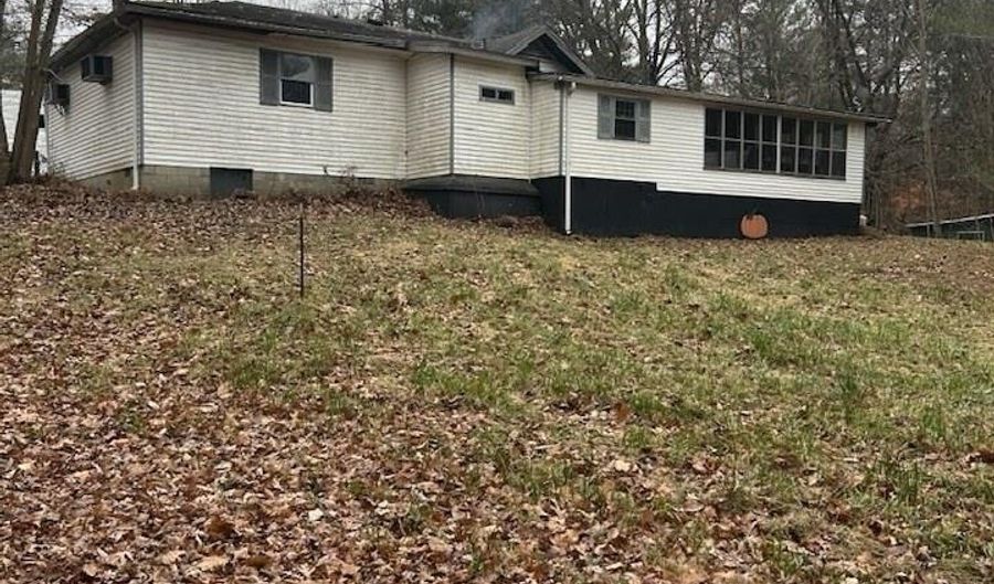 2097 Tripleton Pike Rd, Bedford, IN 47421 - 3 Beds, 2 Bath