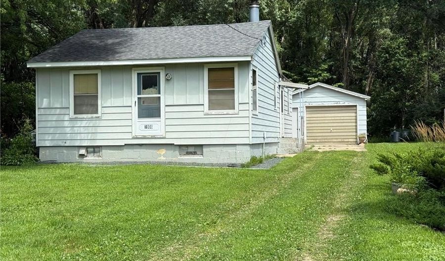 1906 6th Ave NW, Austin, MN 55912 - 2 Beds, 1 Bath