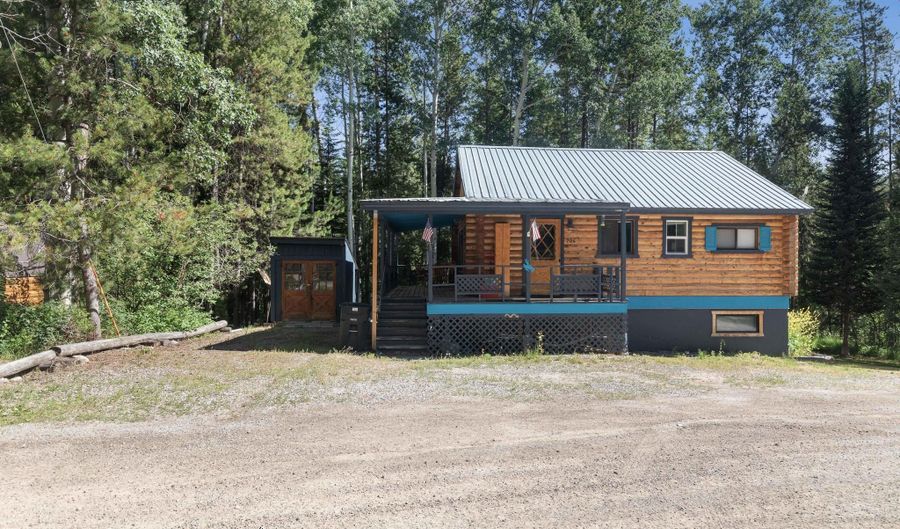 704 SUNSET Dr, Alpine, WY 83128 - 2 Beds, 2 Bath