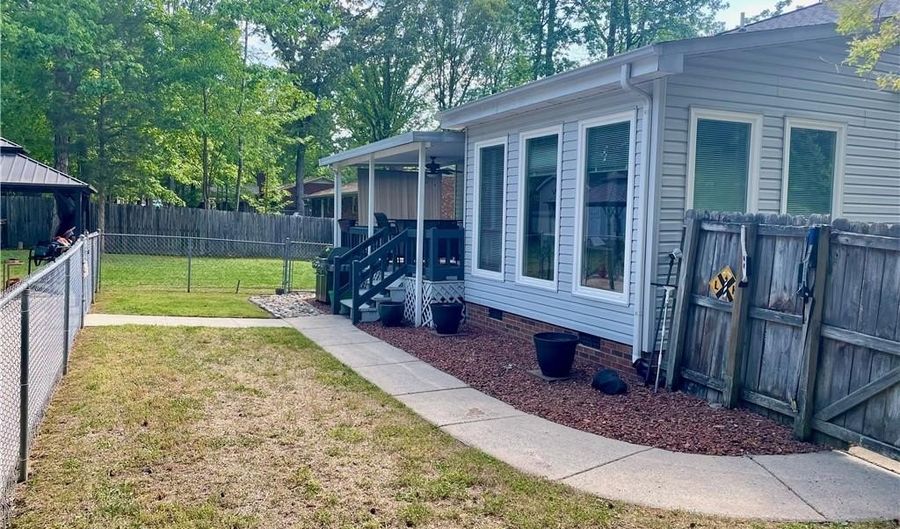 4117 Barrett Dr, Archdale, NC 27263 - 3 Beds, 2 Bath