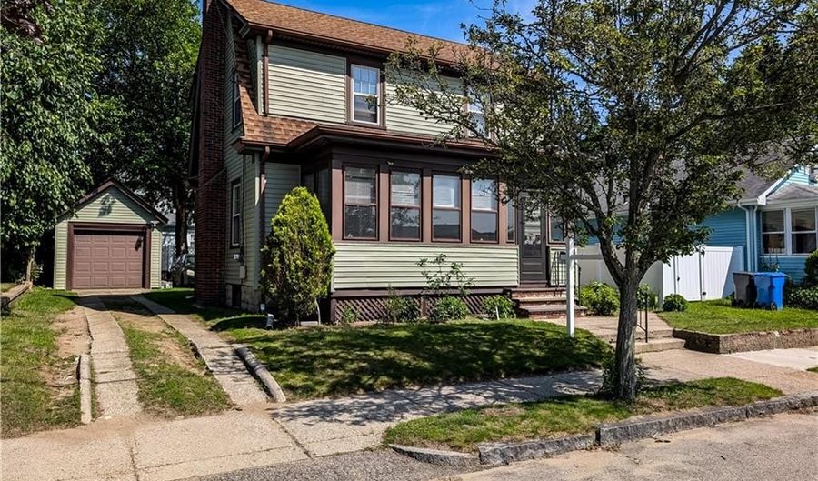 58 Richard St, Cranston, RI 02910 - 3 Beds, 2 Bath