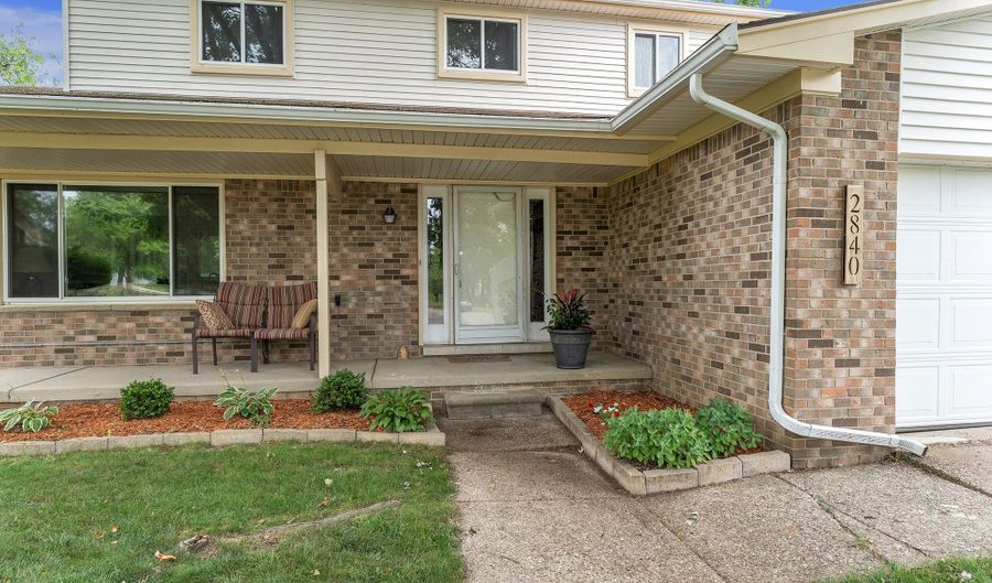 2840 Tuebingen Pkwy, Ann Arbor, MI 48105 - 4 Beds, 3 Bath