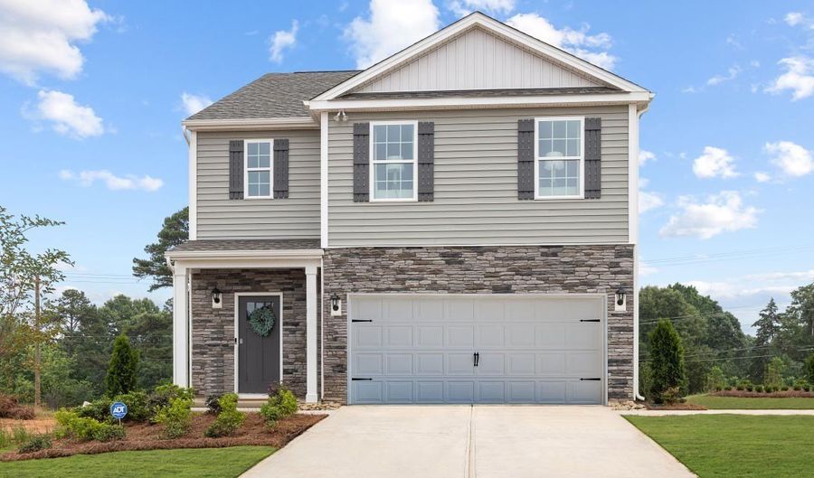 13109 Bristlehead Way, Charlotte, NC 28215 - 5 Beds, 3 Bath
